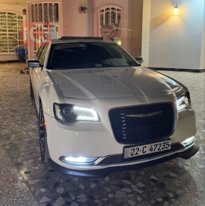 كرايسلر 300